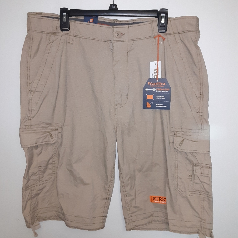 Mens khaki cargo shorts size 38